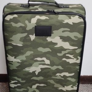 Victoria Secret Pink Camo wheelie suitcase